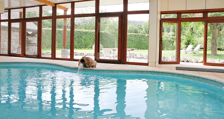 geschenk tempo onbetaald Zwembad - topfaciliteiten bij Hotel à la Ferme in SyHotel A la Ferme